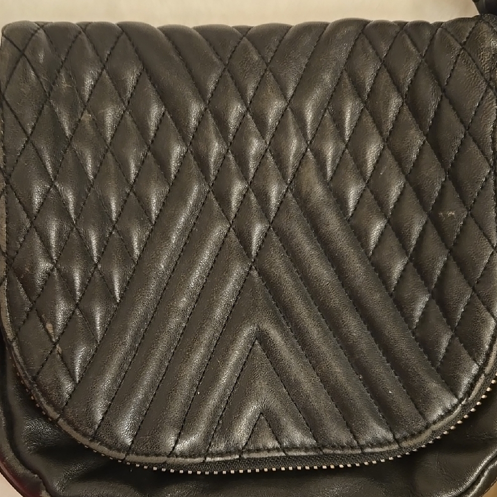 Vince Camuto Black Quilted Crossbody Bag - Picture 3 of 13